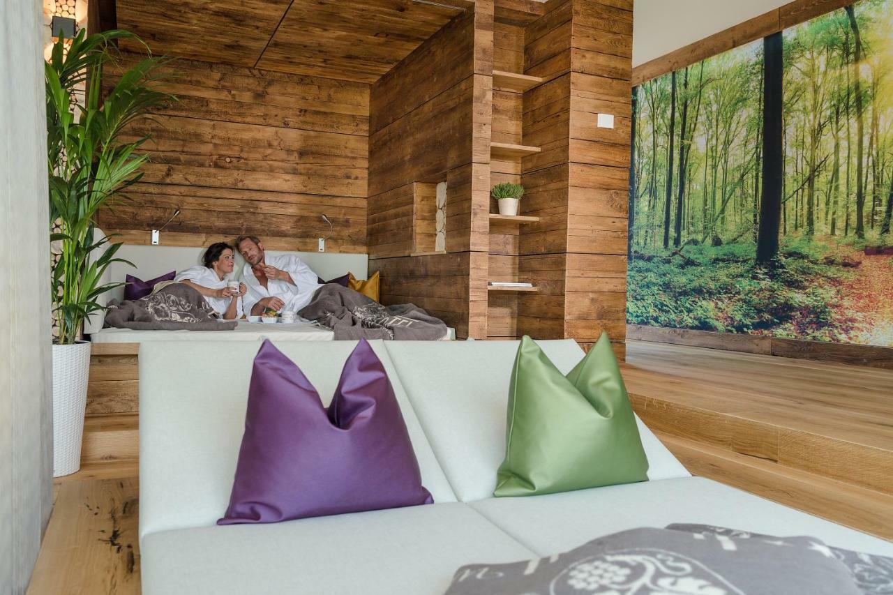Hotel Winzer Wellness & Kuscheln Sankt Georgen im Attergau Εξωτερικό φωτογραφία